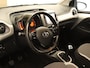 Toyota Aygo 1.0 VVT-i x-play - APPLE CARPLAY/ANDROID AUTO - CAMERA - ELEKTRISCHE RAMEN VOORZIJDE - AIRCO - MULTIFUNCTIONEEL STUURWIEL - CENTRALE VERGRENDELING
