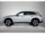 Mercedes-Benz GLC 300 e 4MATIC Plug-In Hybride Trekhaak | Stoelverwarming voor en achter | Memory voorstoelen | Stuurverwarming | Parkeerpakket met achteruitcamera. Inclusief 24 maanden MB Certified garantie voor Europa.