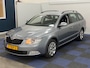 Skoda Superb Combi 1.8 TSI Comfort / NIEUWE DISTRIBUTIEKETTING / AUTOMAAT / NAVI-MULTIEMEDIA / DEALER ONDERHOUDEN