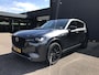 Mazda CX-60 2.5 e-SkyActiv PHEV 327 PK Homura , Automaat, Trekhaak, CS, DA en P Pack, Schuifdak, Leder, 360 Camera, 20 inch LMV, Bose, Apple Carplay, Adap. Cruise, Navi, Clima, Stuur/Stoelverw., Stoelventilatie
