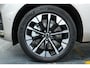 Volvo XC60 T6 Automaat Plug-in hybrid AWD Plus Bright | Schuif/Kantel-Panoramadak | 360º Visual Park Camera | Harman Kardon Premium Audio | Elektrisch Verstelbare Voorstoelen | 20 inch Lichtmetalen Wielen | Parkeersensoren voor + achter