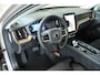 Volvo XC60 T6 Automaat Plug-in hybrid AWD Plus Bright | Schuif/Kantel-Panoramadak | 360º Visual Park Camera | Harman Kardon Premium Audio | Elektrisch Verstelbare Voorstoelen | 20 inch Lichtmetalen Wielen | Parkeersensoren voor + achter