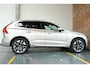 Volvo XC60 T6 Automaat Plug-in hybrid AWD Plus Bright | Schuif/Kantel-Panoramadak | 360º Visual Park Camera | Harman Kardon Premium Audio | Elektrisch Verstelbare Voorstoelen | 20 inch Lichtmetalen Wielen | Parkeersensoren voor + achter