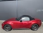 Mazda MX-5 1.5 SkyActiv-G 131 GT-M Airco - Bluetooth - Cruise control - Parkeersensor achter - Navigatie - Licht metalen velgen 16 inch - Lederen bekleding - Led verlichting - Elektrische ramen - Rijstrooksensor - Stuur multifunctioneel - Keyless entry - Regensensor - Altijd goed onderhouden