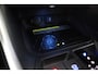 Toyota RAV4 2.5 Hybrid Bi-Tone | Apple Carplay/Android auto | 360Camera | JBL Audio | Stoelverwarming | Trekhaak |