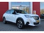 Peugeot 2008 1.2 100PK ALLURE PACK | ACHTERUITRIJ CAMERA | NAVIGATIE | APPLE CARPLAY/ANDROID AUTO | CRUISE CONTROL | DAB+ RADIO | KEYLESS START | CLIMATE CONTROL | ZWART DAK | 3-D COCKPIT | LED KOPLAMPEN | LICHTMETALEN VELGEN 17" |