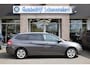 Peugeot 308 SW 1.2 PureTech Blue Lease Executive PANO NAVI CRUISE 2xPDC CLIMA ALL-SEASONS LMV DISTRIBUTIERIEM=VERVANGEN! NAP