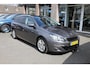 Peugeot 308 SW 1.2 PureTech Blue Lease Executive PANO NAVI CRUISE 2xPDC CLIMA ALL-SEASONS LMV DISTRIBUTIERIEM=VERVANGEN! NAP