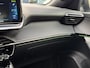 Peugeot e-2008 GT Pack 50 kWh 136PK Automaat Navigatie, Achteruitrijcamera, Keyless, Stoelverwarming, Adaptieve Cruise Control