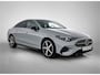 Mercedes-Benz CLA 180 Business Solution AMG | Premium pakket | Nightpakket | Smartphone integratie | URBAN GUARD | Vast panoramadak | Sfeerverlichting | THERMOTRONIC |