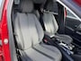 Peugeot e-208 Blue Lease Allure 50 kWh 136PK Automaat Achteruitrijcamera, DAB, Apple Carplay, Android Auto, Parkeersensoren Achter