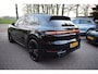 Porsche Cayenne 3.0 E-Hybrid/469PK/PANODAK/LEDER/LUCHTVERING/CAMERA 360/ADAP-CRUISE/22 INCH/SPORT CHRONO/2024