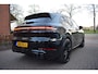 Porsche Cayenne 3.0 E-Hybrid/469PK/PANODAK/LEDER/LUCHTVERING/CAMERA 360/ADAP-CRUISE/22 INCH/SPORT CHRONO/2024
