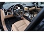 Porsche Cayenne 3.0 E-Hybrid SportDesign 462pk Pano Head-up Trekhaak Stoelventilatie 18-weg ACC 360-camera