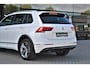 Volkswagen Tiguan 2.0 TSI 4Motion R-line Pano VirtualCockpit Head-up Standkachel ACC 360-camera trekhaak