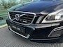 Volvo XC60 2.4 D5 AWD R-Design Volledig dealer onderhouden, Automaat, Leder, Panoramadak, Electr stoel, Verwamde stoelen, Xenon verlichting Perkeer camera