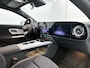 Mercedes-Benz CLA 180 Business Solution AMG | Premium pakket | Nightpakket | Trekhaak | Smartphone integratie | URBAN GUARD | Vast panoramadak | Gezichtsherkenning | Sfeerverlichting |