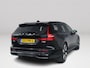 Volvo V60 T8 Plug-in hybrid AWD Ultra Dark | SOH 97% | Panoramadak | Parkeercamera | Head-up Display | Harman Kardon | Stoel- en Stuurverwarming | Trekhaak