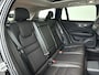 Volvo V60 T8 Plug-in hybrid AWD Ultra Dark | SOH 97% | Panoramadak | Parkeercamera | Head-up Display | Harman Kardon | Stoel- en Stuurverwarming | Trekhaak