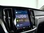 Volvo V60 T8 Plug-in hybrid AWD Ultra Dark | SOH 97% | Panoramadak | Parkeercamera | Head-up Display | Harman Kardon | Stoel- en Stuurverwarming | Trekhaak