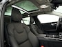 Volvo V60 T8 Plug-in hybrid AWD Ultra Dark | SOH 97% | Panoramadak | Parkeercamera | Head-up Display | Harman Kardon | Stoel- en Stuurverwarming | Trekhaak
