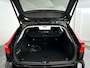 Volvo V60 T8 Plug-in hybrid AWD Ultra Dark | SOH 97% | Panoramadak | Parkeercamera | Head-up Display | Harman Kardon | Stoel- en Stuurverwarming | Trekhaak