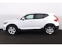 Volvo XC40 B3 Core - IntelliSafe Assist & Surround - 360º Camera - Verwarmde voorstoelen & stuur - Parkeersensoren voor & achter - Draadloze tel. lader - Extra getint glas - Elektr. inklapbare trekhaak - 18' LMV