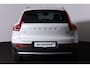 Volvo XC40 B3 Core - IntelliSafe Assist & Surround - 360º Camera - Verwarmde voorstoelen & stuur - Parkeersensoren voor & achter - Draadloze tel. lader - Extra getint glas - Elektr. inklapbare trekhaak - 18' LMV