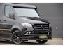 Mercedes-Benz Sprinter 319 3.0 CDI V6 L2H1 AUT. LED, 360 CAMERA, ADAPT. CRUISE, MBUX 10'', LEDER, NAVI, CLIMA, VOORRUIT VERWARMING, STOELVERWARMING