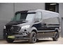 Mercedes-Benz Sprinter 319 3.0 CDI V6 L2H1 AUT. LED, 360 CAMERA, ADAPT. CRUISE, MBUX 10'', LEDER, NAVI, CLIMA, VOORRUIT VERWARMING, STOELVERWARMING