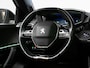 Peugeot 2008 1.2 PureTech GT Pack Sport (PANORAMADAK,APPLE CARPLAY,NAVI,CAMERA,STOELVERWARMING,GETINT,LEDER/ALCANTARA,LM VELGEN)
