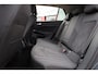 Volkswagen Golf 1.0 TSI Life Privacy glas, Ergo stoelen achteruitrijcamera (rear view), 3-zone climatronic, sfeerverlichting