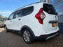Dacia Lodgy 1.2 TCe Stepway 116PK 7Pers,Trekhaak,Navi,Airco,Cruise,Isofix,Bluetooth,Multi-Stuur,ElektrRamen+Spiegels,Lmv,Dakrail