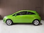 Opel Corsa Unieke kleur 1.2-16V Selection