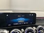 Mercedes-Benz GLB 200 AMG Line Camera | Parkeersensoren | Alcantara/Leder | LED | Keyless | Navigatie | Elek. Achterklep | Stoelverwarming | AMG-styling | Achteruitrijcamera | Cruise control