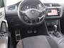 Volkswagen Tiguan R-Line 1.4 TSI 150pk DSG AUTOMAAT | CAMERA | NAVI | CLIMA | APPLE CARPLAY / ANDROID AUTO |