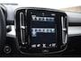 Volvo XC40 T4 211PK Automaat Plug-in hybrid Plus Bright / Navigatie / Cruise control / Harman Kardon / Stuur- & Stoelverwarming / Elektrische achterklep / Achteruitrijcamera / Elektrische stoelverst. met geheugen / Extra getint glas