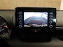 Toyota Yaris 1.5 Hybrid Active - CLIMATE CONTROL - DAB AUDIO - APPLE CARPLAY/ ANDROID AUTO - ARMSTEUN VOOR - CAMERA - ADAPTIEVE CRUISE CONTROL - THUISKOMER - MISTLAMPEN VOOR - LICHT EN REGENSENSOR