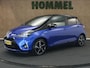 Toyota Yaris 1.5 Hybrid Bi-Tone Plus - ORIGINEEL NEDERLANDSE AUTO - PANORAMADAK - NAVIGATIE - CLIMATE CONTROL - CAMERA - 16 INCH LICHT METALEN VELGEN - BLUETOOTH - KEYLESS ENTRY/ START - BOTSWAARSCHUWING - MISTLAMPEN VOOR