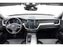 Volvo XC60 T6 350PK Automaat Plug-in hybrid AWD Plus Bright Panoramisch schuif-kanteldak / Google infotainment / Lederen bekleding / Parkeersensoren voor en achter met parkeercamera / Road Sign information / Cruise Control