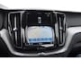 Volvo XC60 T6 350PK Automaat Plug-in hybrid AWD Plus Bright Panoramisch schuif-kanteldak / Google infotainment / Lederen bekleding / Parkeersensoren voor en achter met parkeercamera / Road Sign information / Cruise Control