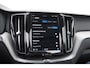 Volvo XC60 T6 350PK Automaat Plug-in hybrid AWD Plus Bright Panoramisch schuif-kanteldak / Google infotainment / Lederen bekleding / Parkeersensoren voor en achter met parkeercamera / Road Sign information / Cruise Control