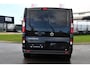 Nissan Primastar 2.0 dCi 150 L2H1 DC Black Edition 5 Jaar Garantie, Camera, Cruise, LED, Stoelverwarming, 2 x Schuifdeur, Clima, Automaat, Keyless, Uniek!