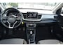 Kia Stonic 1.0 T-GDi MHEV DynamicLine | Airco | Sensoren | Bluetooth | Tot 10Jr. Kia-Garantie |