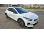 Kia Xceed 1.0 T-GDi Black Edition | Panorama/Schuif-Kantel Dak | 18"LMV | Navi | CAM | ECC | Stoel+ Stuur Verwarming | JBL-Sound | Cruise Control | PDC |