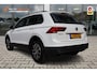 Volkswagen Tiguan 1.4 TSI Connected Series | Trekhaak | Camera | 17 Inch |