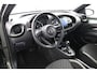 Toyota Aygo X 1.0 VVT-i S-CVT first Automaat | All Seasonbanden | Apple Carplay/Android Auto | Navigatie | Stoelverwarming |
