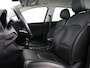 Hyundai i30 Wagon 1.5 T-GDi MHEV Premium | Stuur-/Stoelverwarming | Navigatie | Parkeersensoren voor & Achter |