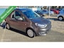 Ford Tourneo Courier 1.0 Titanium stoelverwarming , airco .