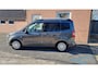 Ford Tourneo Courier 1.0 Titanium stoelverwarming , airco .